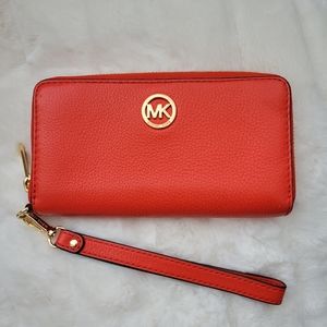 Michael Kors wristlet wallet